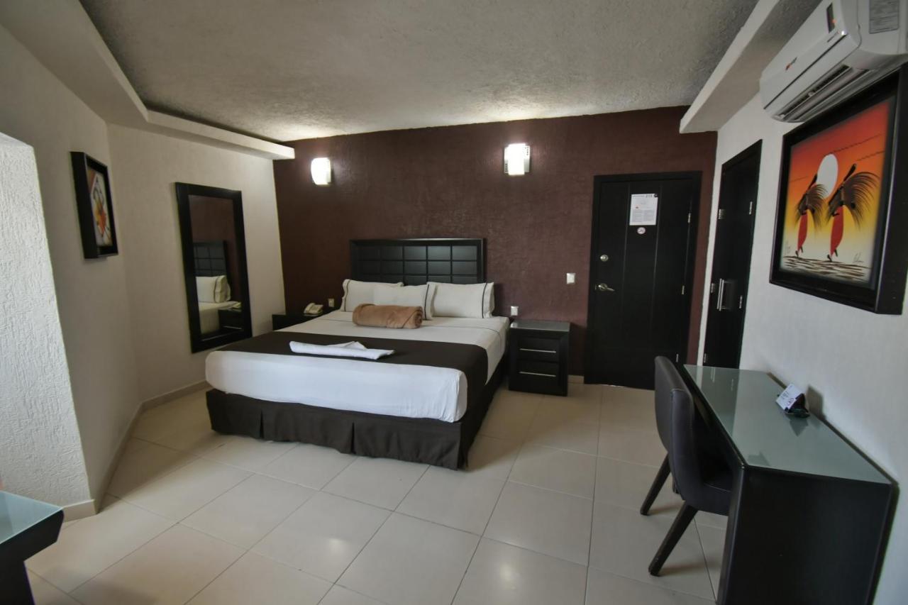 Hotel Portonovo Plaza Centro Guadalajara Esterno foto