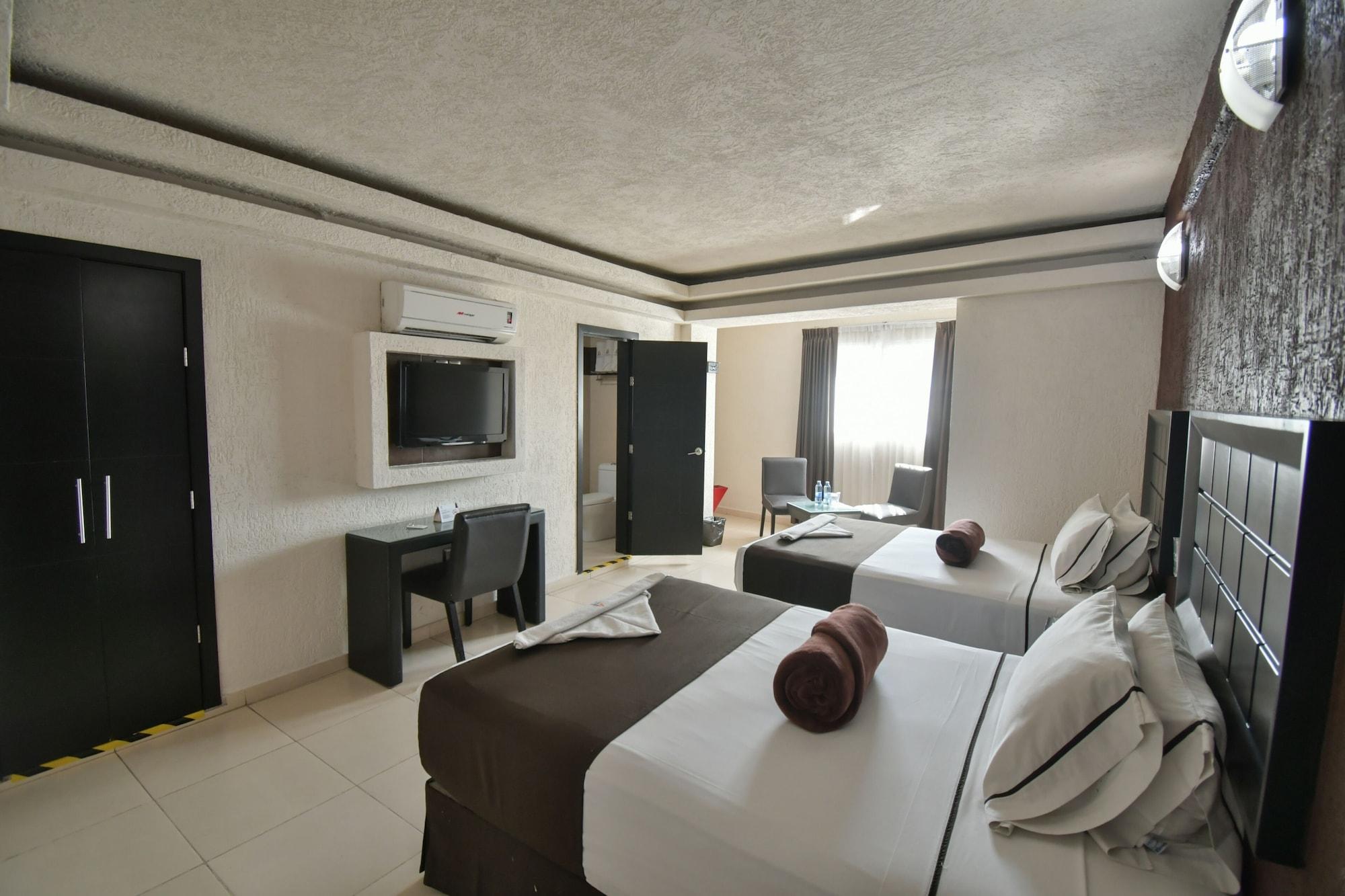 Hotel Portonovo Plaza Centro Guadalajara Esterno foto