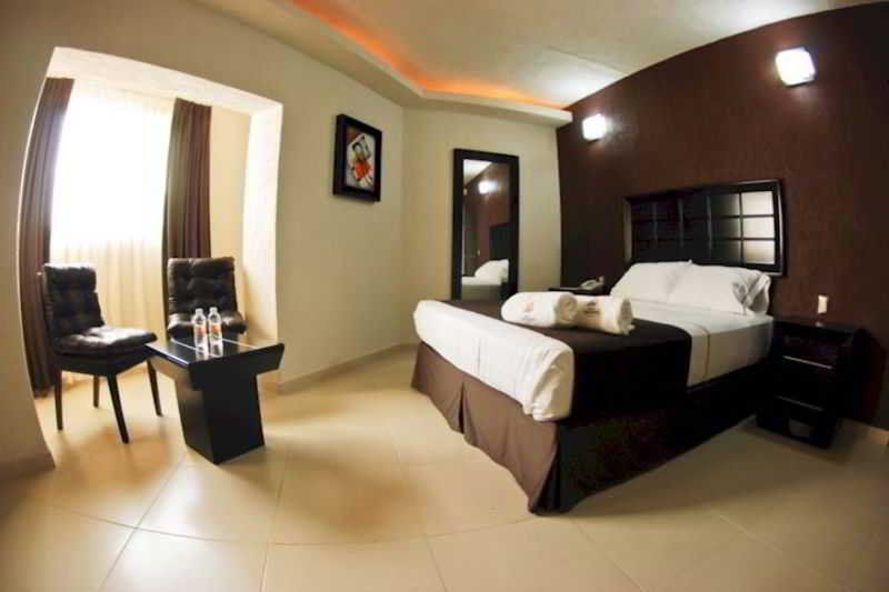 Hotel Portonovo Plaza Centro Guadalajara Esterno foto
