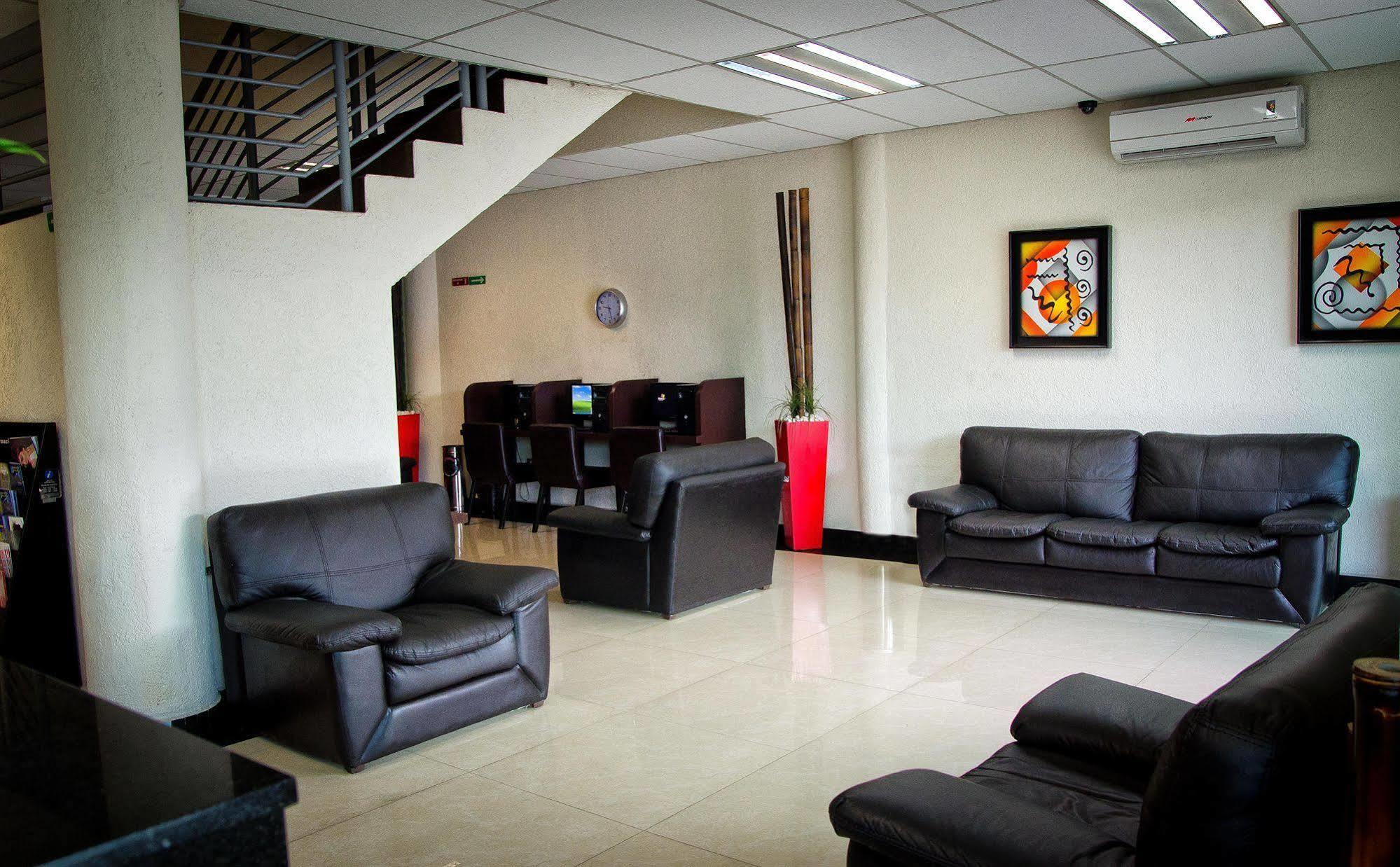 Hotel Portonovo Plaza Centro Guadalajara Esterno foto